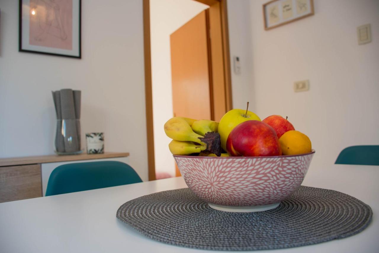 Apartment Lucija, Stinjan PUY Eksteriør bilde
