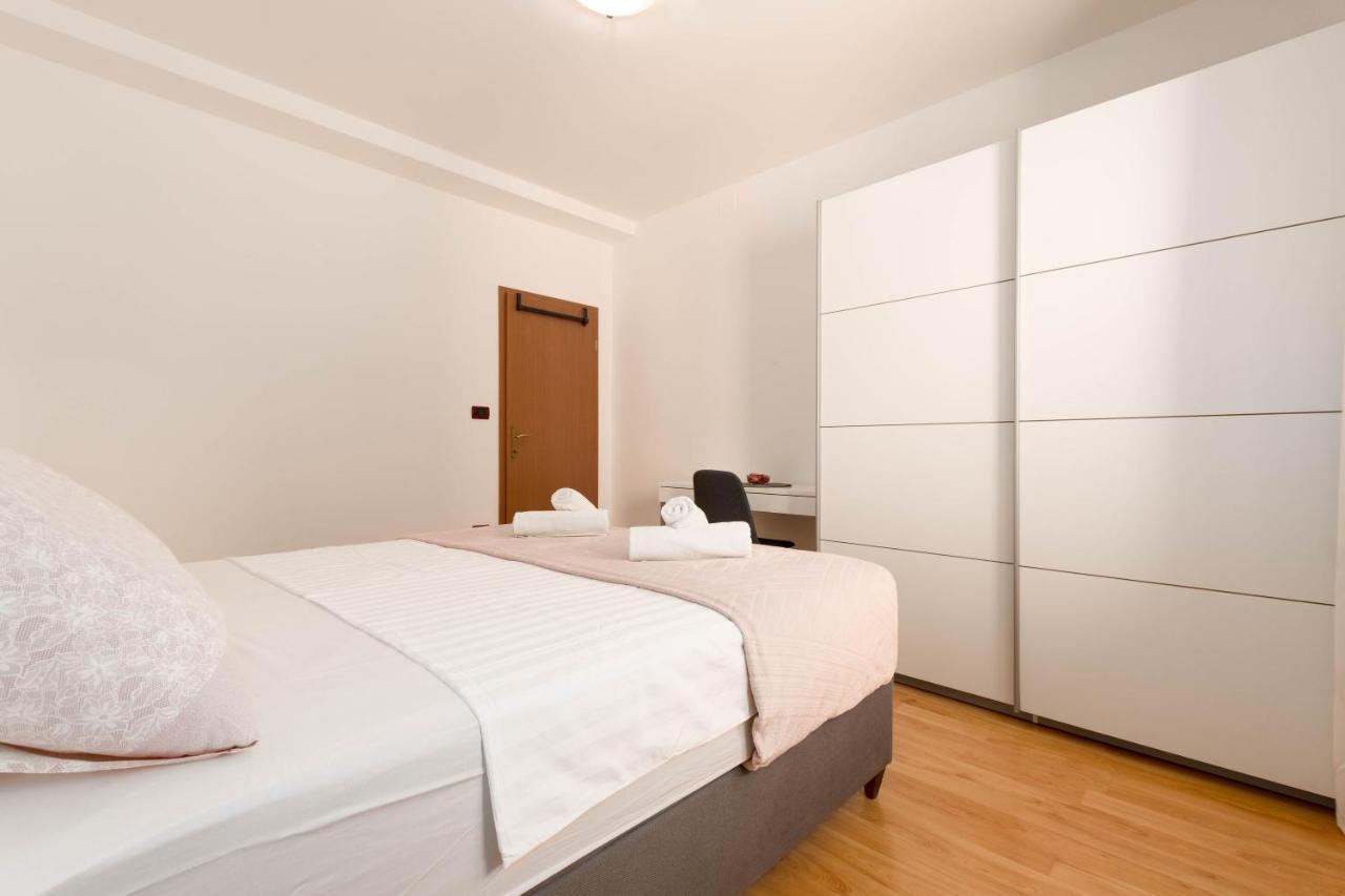 Apartment Lucija, Stinjan PUY Eksteriør bilde